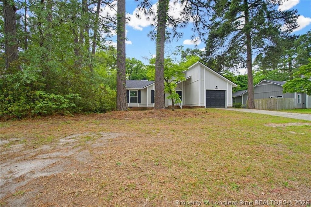 Photo of 2109 Lakeridge Drive, Fayetteville, NC 28304 (MLS # 762590)
