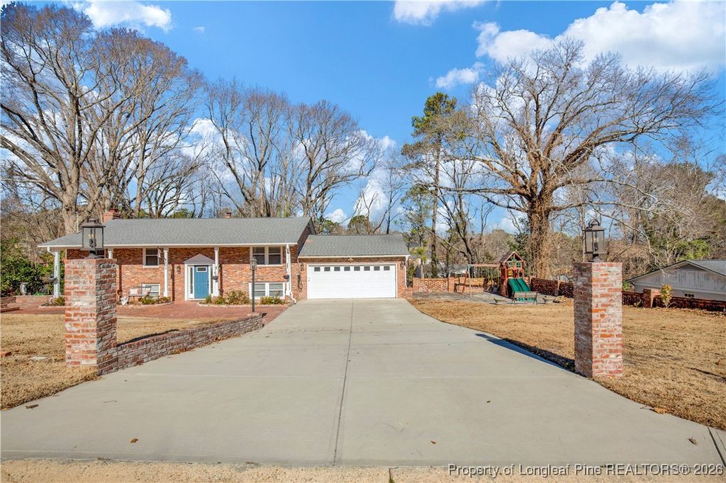 Photo of 205 Vivian Drive, Fayetteville, NC 28311 (MLS # 754324)