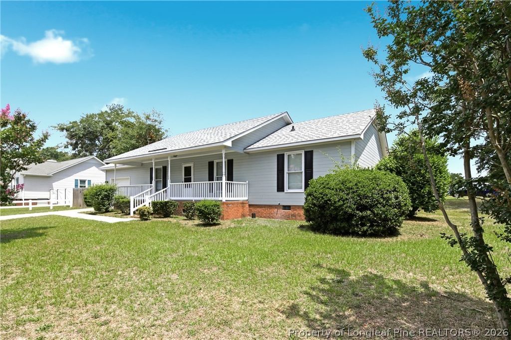 Photo of 5816 Bloomsbury Drive, Fayetteville, NC 28306 (MLS # 764827)