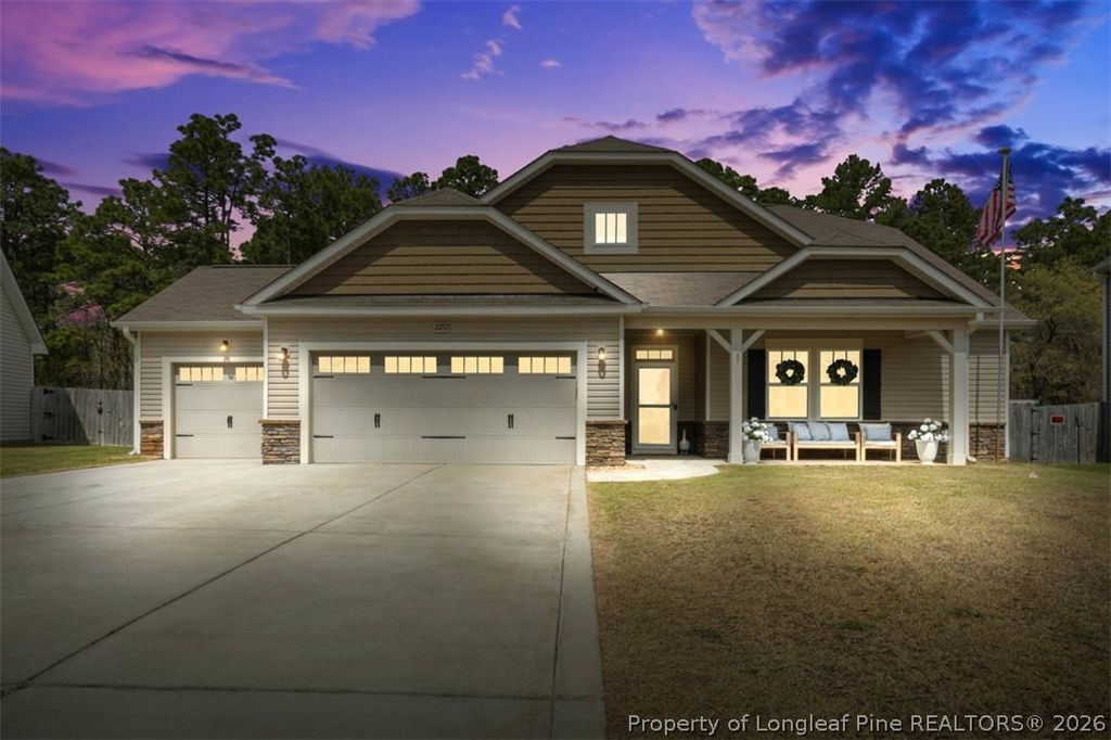 Photo of 2252 Andalusian Drive, Hope Mills, NC 28348 (MLS # 760837)