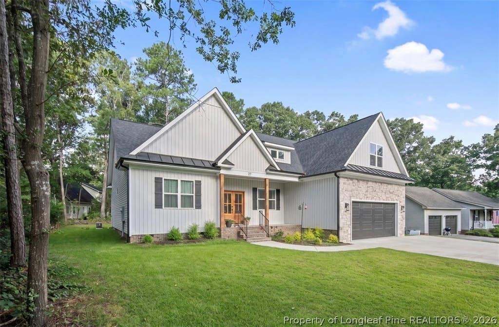 Photo of 27 Lookout Point, Sanford, NC 27332 (MLS # 768247)