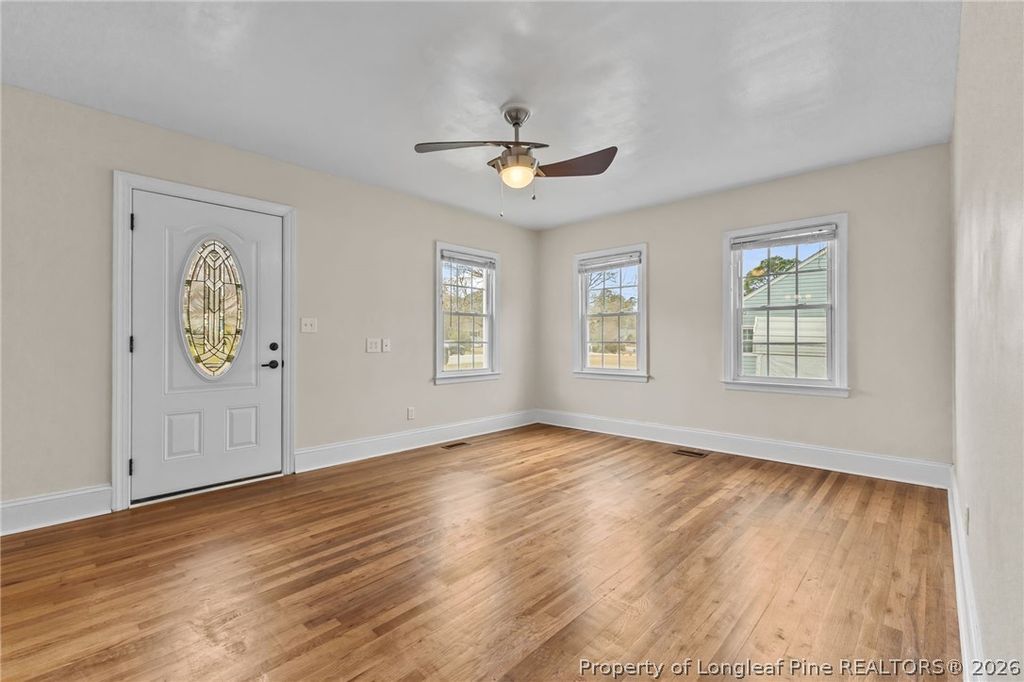 Photo of 941 Chester Circle, Fayetteville, NC 28303 (MLS # 758265)