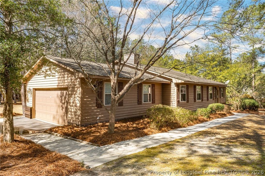 Photo of 996 Point Hill Drive, Fayetteville, NC 28306 (MLS # 758176)