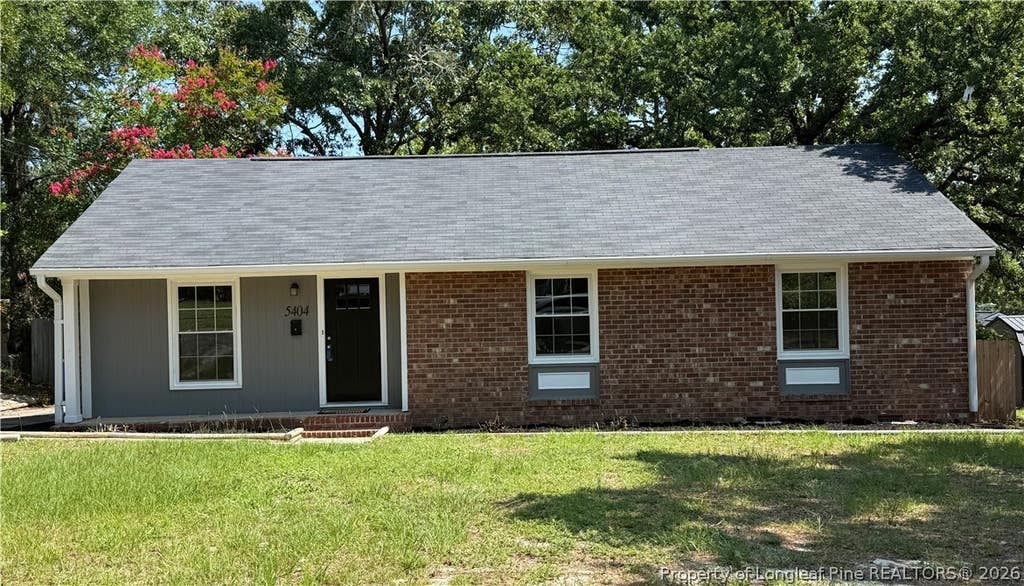 Photo of 5404 Sandstone Drive, Fayetteville, NC 28311 (MLS # 766536)