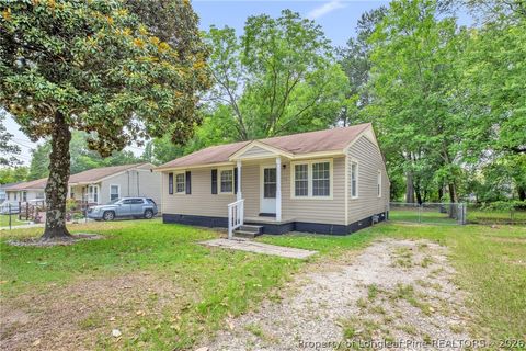 Tiny photo for 713 Commerce Street, Fayetteville, NC 28305 (MLS # 765885)