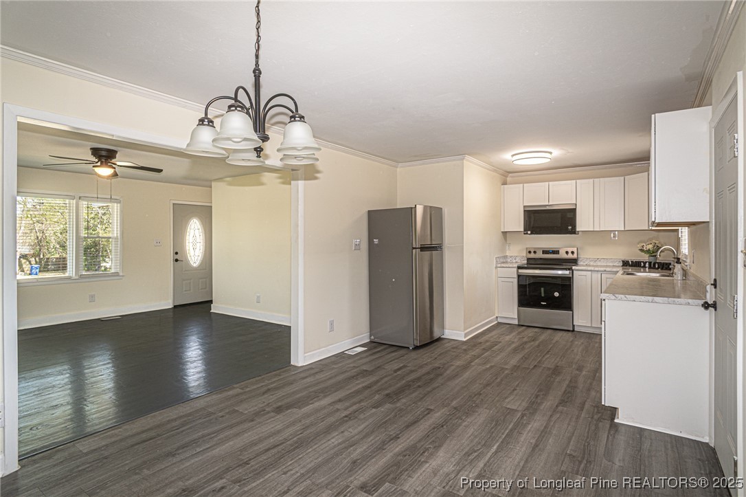 Fayetteville, North Carolina 28304, United States, 3 Bedrooms Bedrooms, ,2 BathroomsBathrooms,Residential,Active,98157