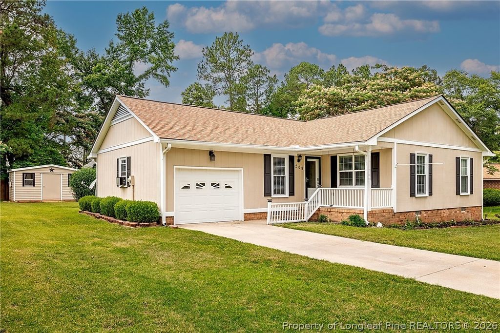 Photo of 209 Old Farm Road, Raeford, NC 28376 (MLS # 760681)