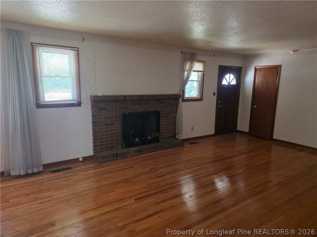 Photo of 1427 Valencia Court, Fayetteville, NC 28303 (MLS # 762505)