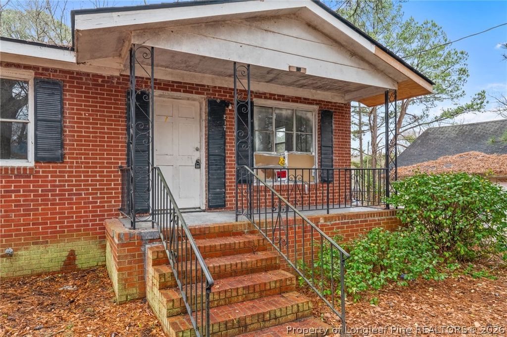 Photo of 217 S Grove Avenue, Rockingham, NC 28379 (MLS # 757836)