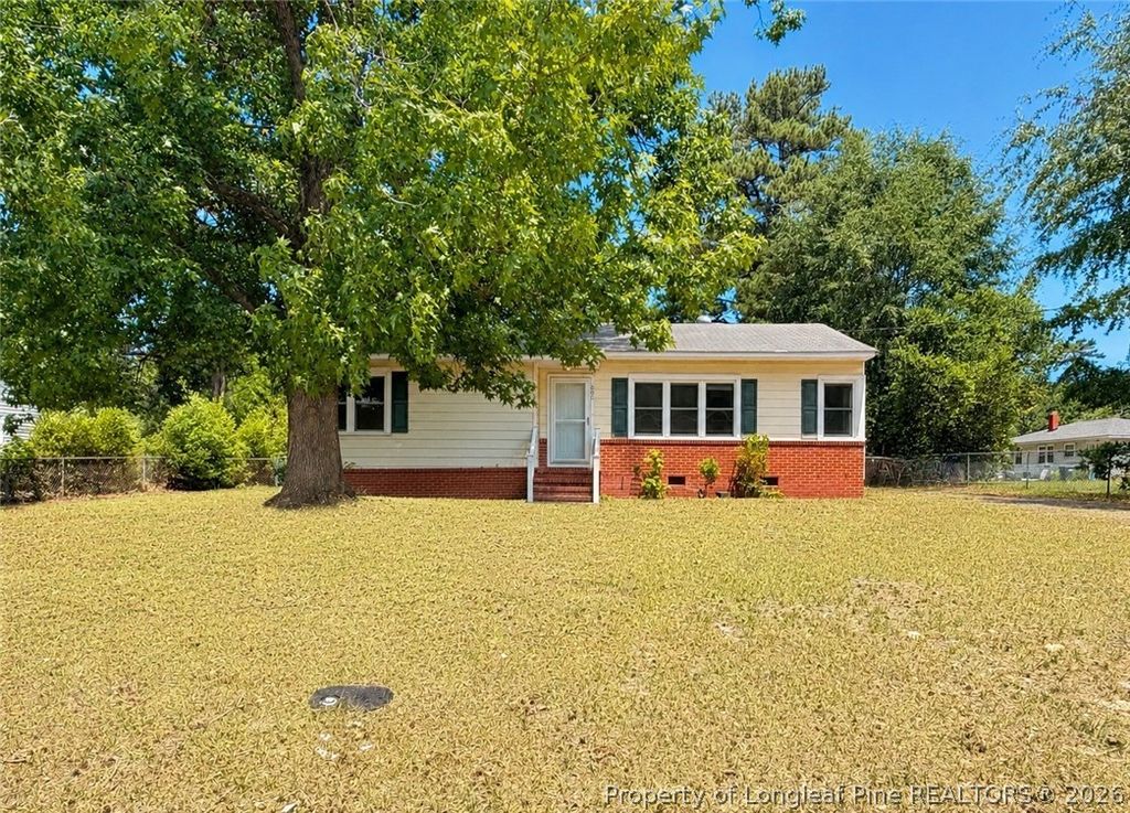 Photo of 1006 Sandalwood Drive, Fayetteville, NC 28304 (MLS # 765719)