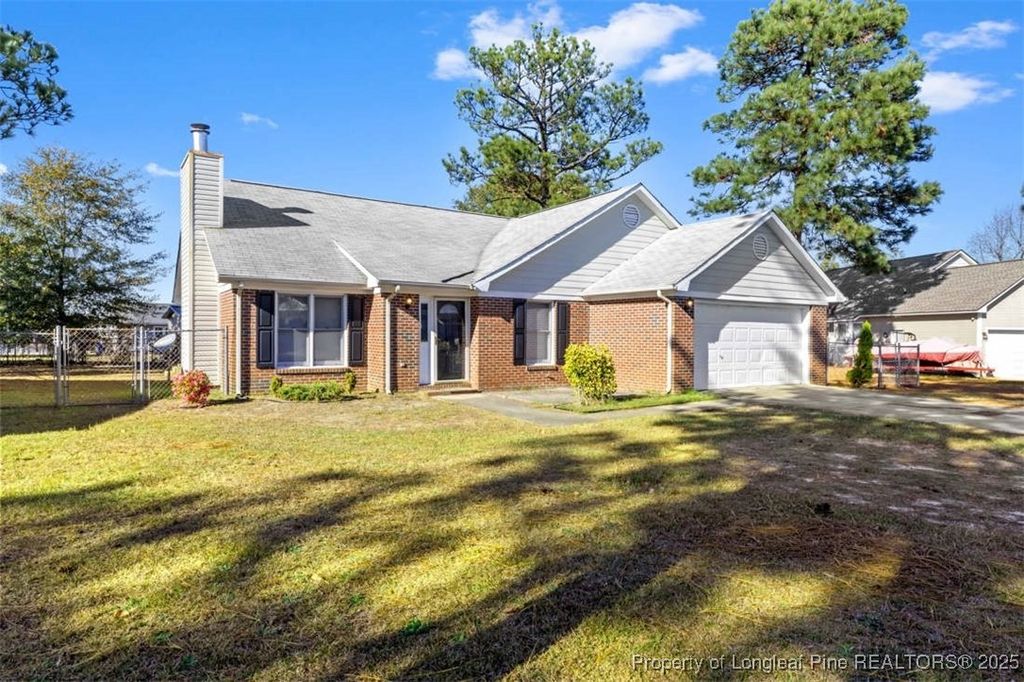 Photo of 102 Ryans Circle, Spring Lake, NC 28390 (MLS # 753037)