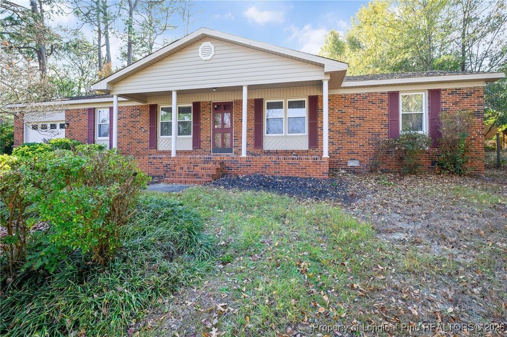 Photo of 5907 Ormskirk Drive, Fayetteville, NC 28304 (MLS # 752749)