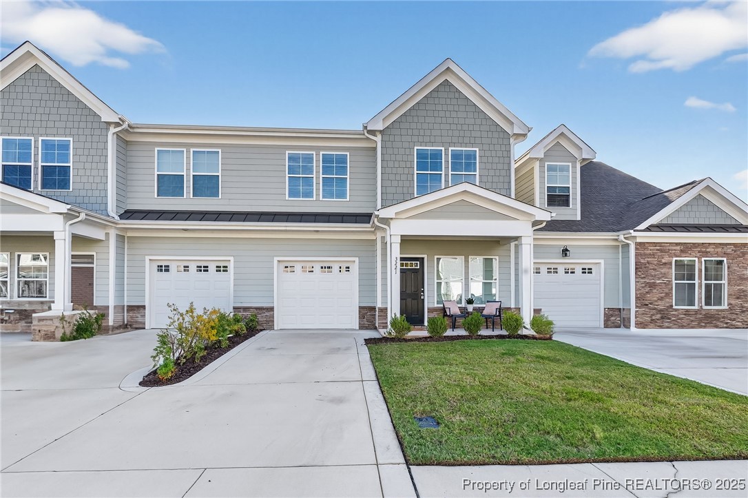 3221 Carnoustie Court