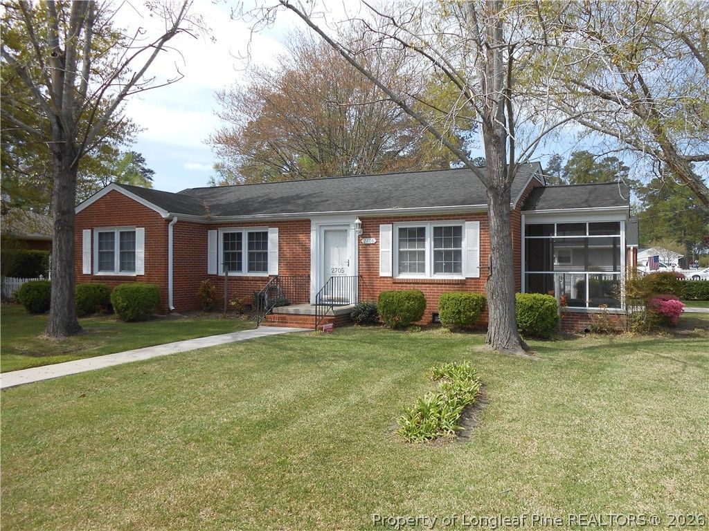 Photo of 2705 N Rowland Avenue, Lumberton, NC 28358 (MLS # 760240)