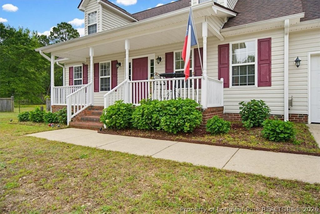 Photo of 1005 Harvest Grove Court, Hope Mills, NC (MLS # 761060)