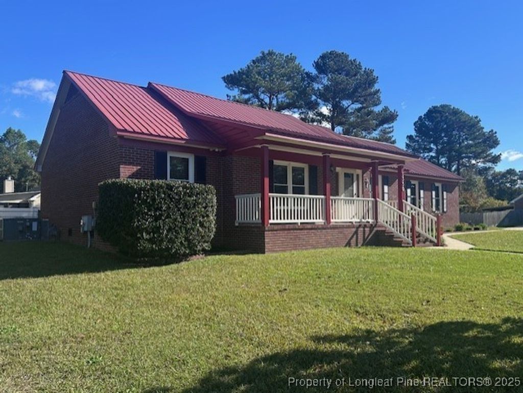 Photo of 1350 Butterwood Circle, Fayetteville, NC 28314 (MLS # 751846)