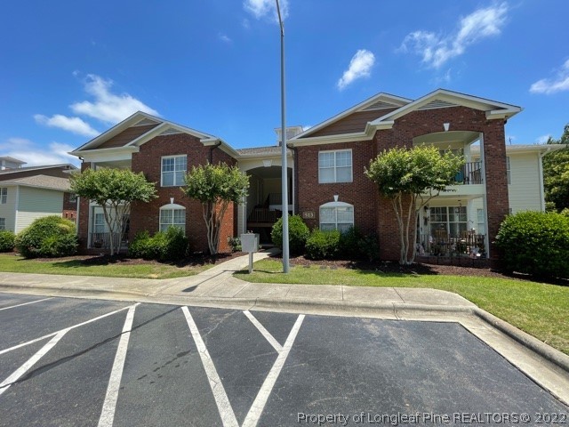 Photo 1 of 14 — 513 Meadowland Court 8, Hope Mills, NC 28348
