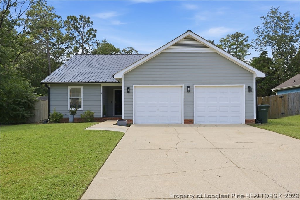 Photo of 847 Santiato Drive, Fayetteville, NC 28314 (MLS # 768466)