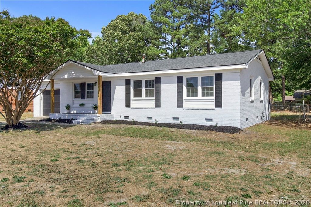 Photo of 1609 Grandview Drive, Fayetteville, NC 28314 (MLS # 761307)
