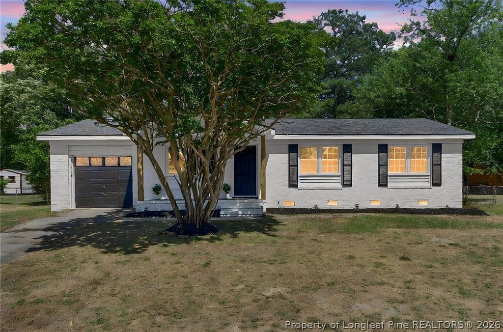 Photo of 1609 Grandview Drive, Fayetteville, NC 28314 (MLS # 761307)