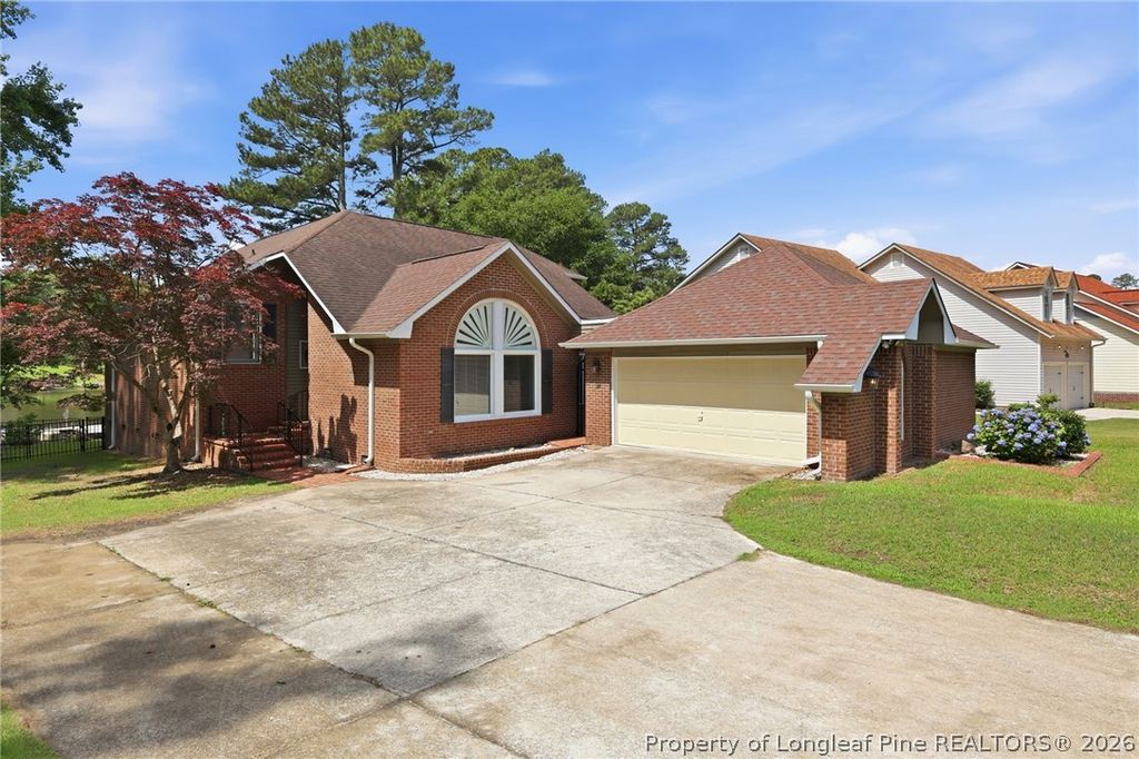 Photo of 621 Georgetown Circle, Fayetteville, NC 28314 (MLS # 763117)
