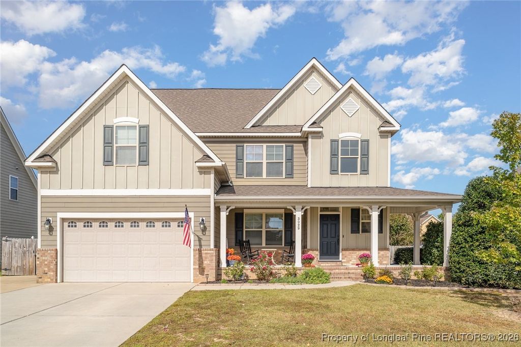 Photo of 3029 Eaglecrest Lane, Fayetteville, NC 28306 (MLS # 755389)