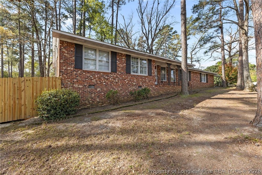 Photo of 2125 Forest Hills Drive, Fayetteville, NC 28303 (MLS # 760405)