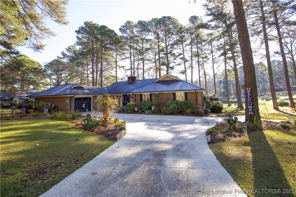 Photo of 104 Oxford Court, West End, NC 27376 (MLS # 754342)