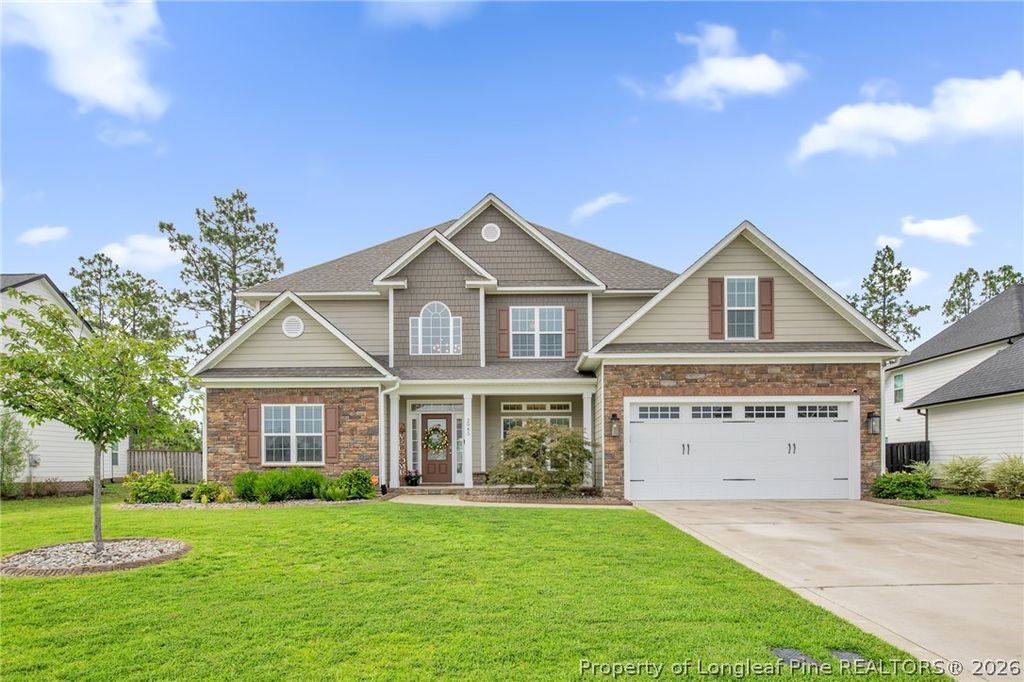 Photo of 2945 Cragburn Place, Fayetteville, NC 28306 (MLS # 766101)