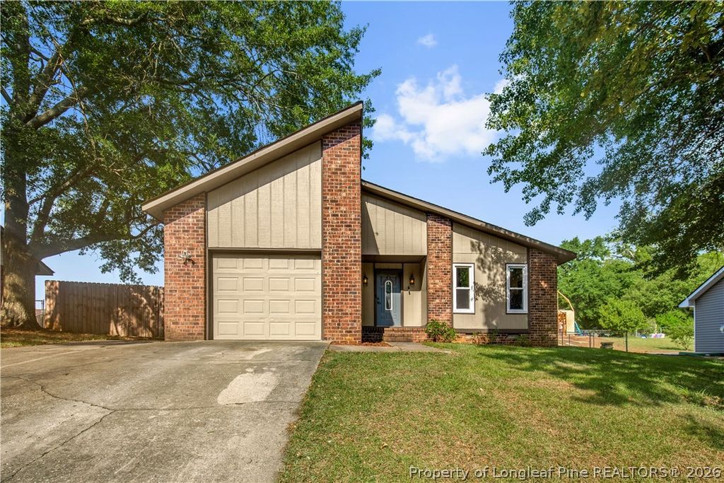 Photo of 6941 Melbourne Drive, Fayetteville, NC 28314 (MLS # 764312)