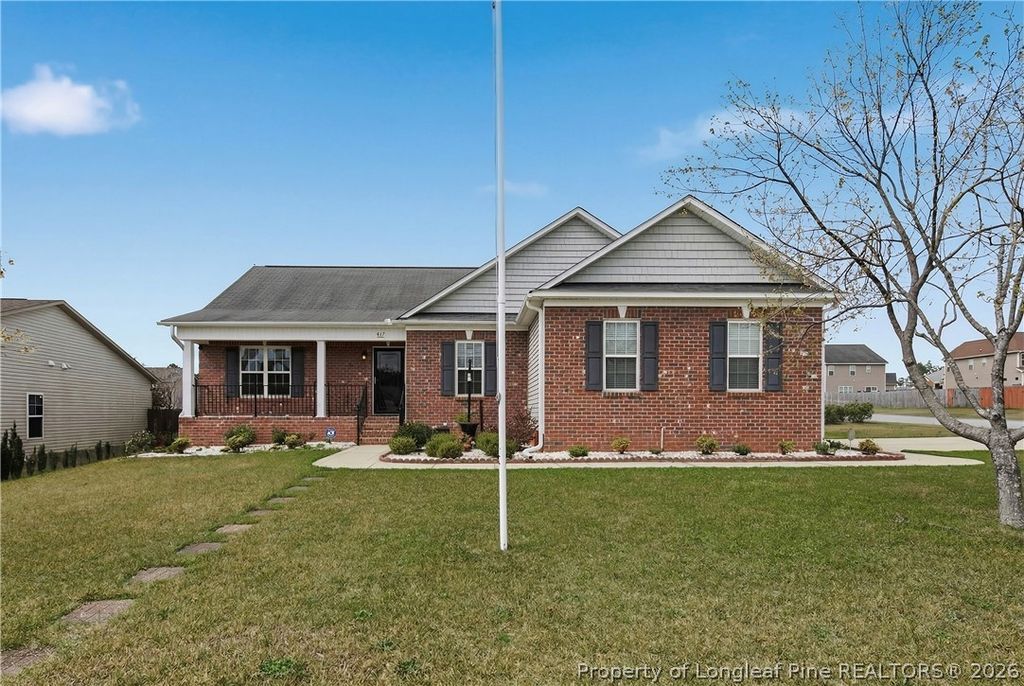 Photo of 417 Bellgrove Drive, Hope Mills, NC 28348 (MLS # 760142)