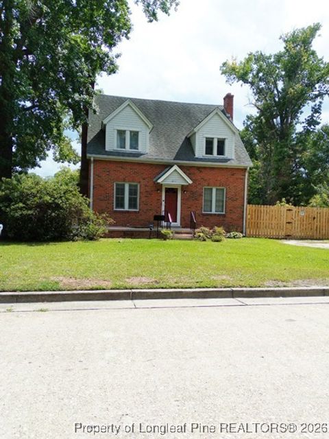 Photo of 201 W 17TH Street W, Lumberton, NC 28358 (MLS # 756830)