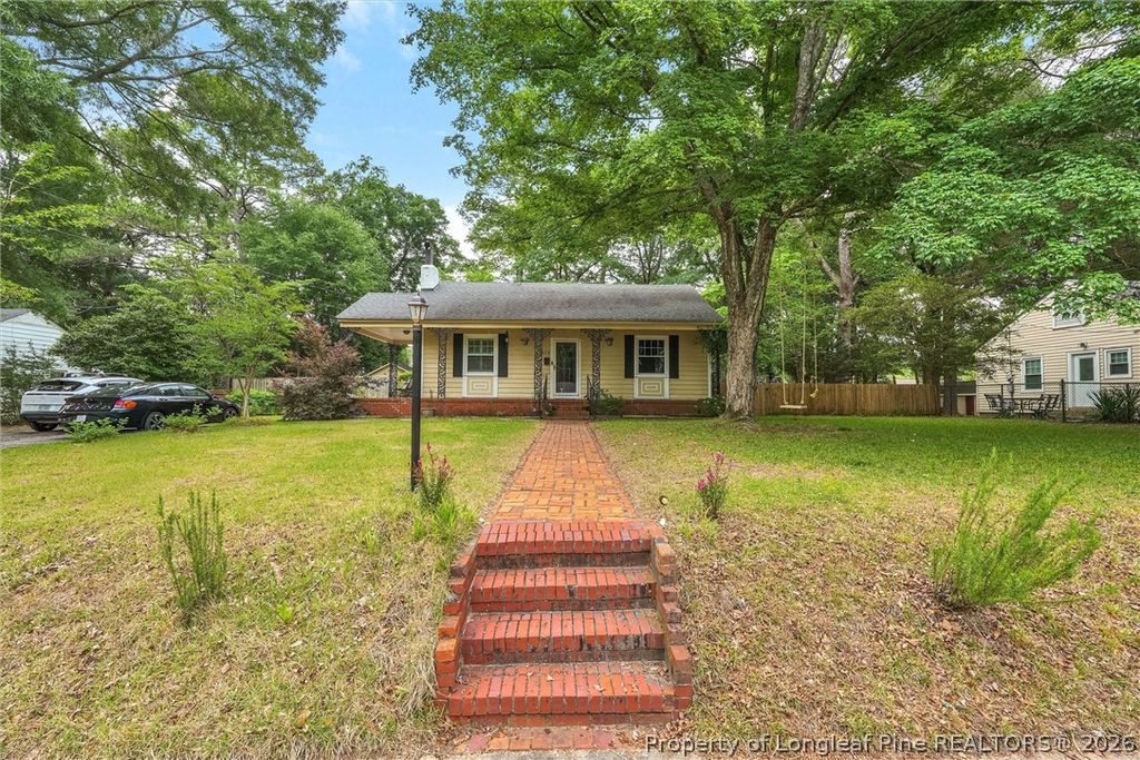 Photo of 614 Pearl Street, Fayetteville, NC 28303 (MLS # 761120)
