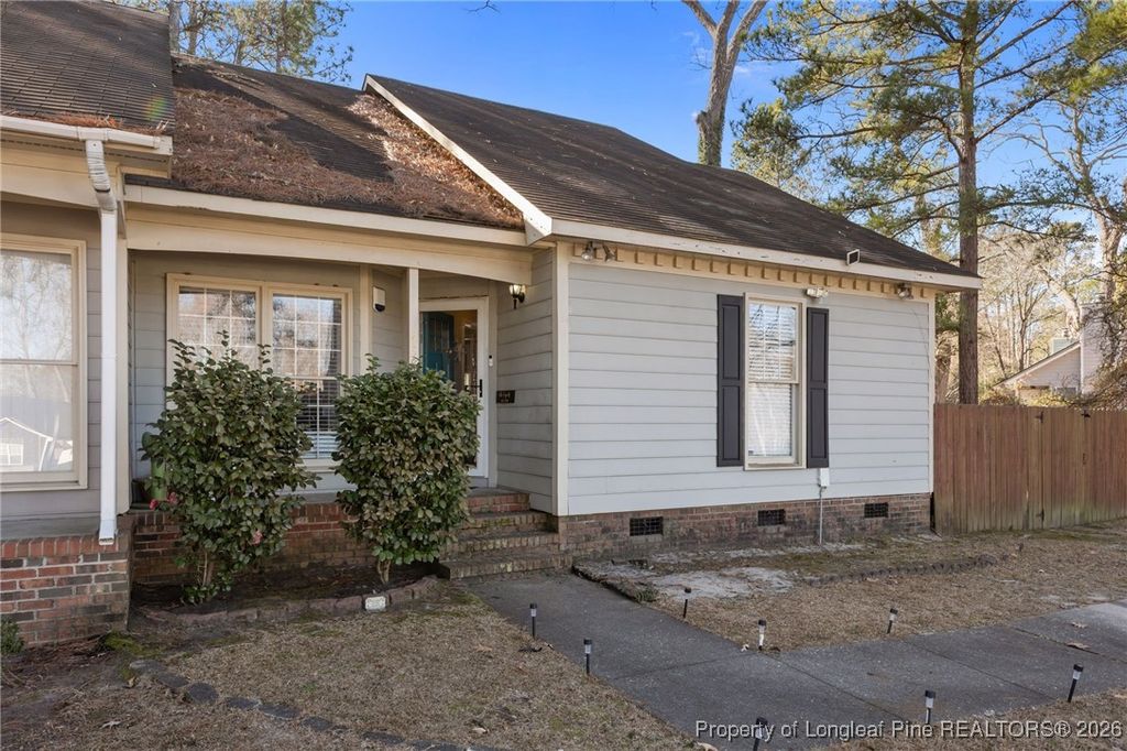 Photo of 438 Georgetown Circle, Fayetteville, NC 28314 (MLS # 756421)