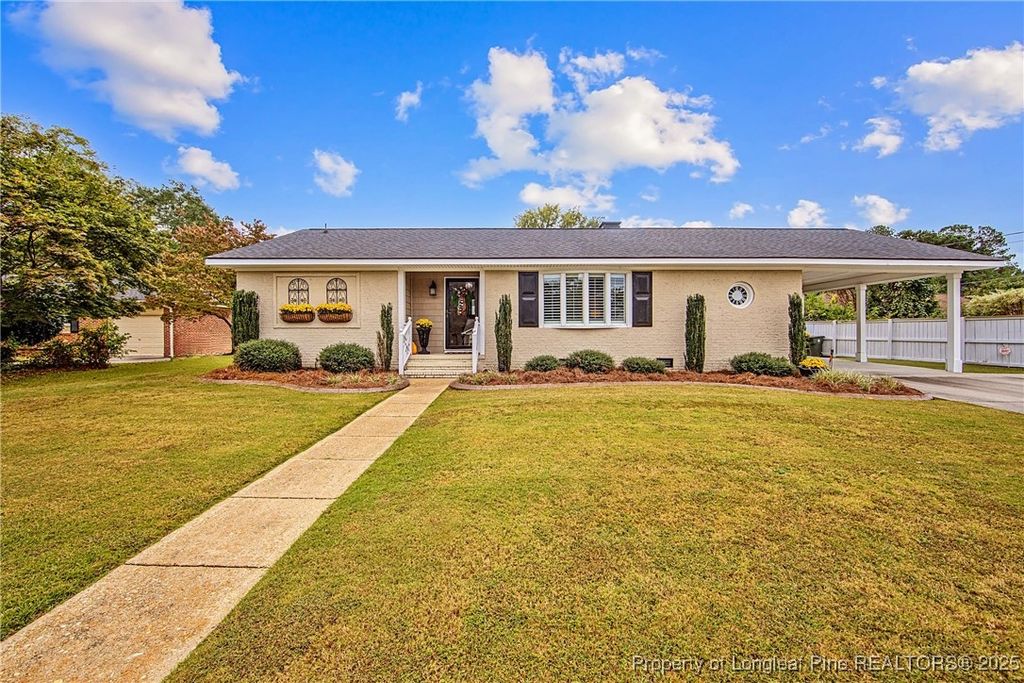 Photo of 341 Tuxford Place, Fayetteville, NC 28303 (MLS # 751733)