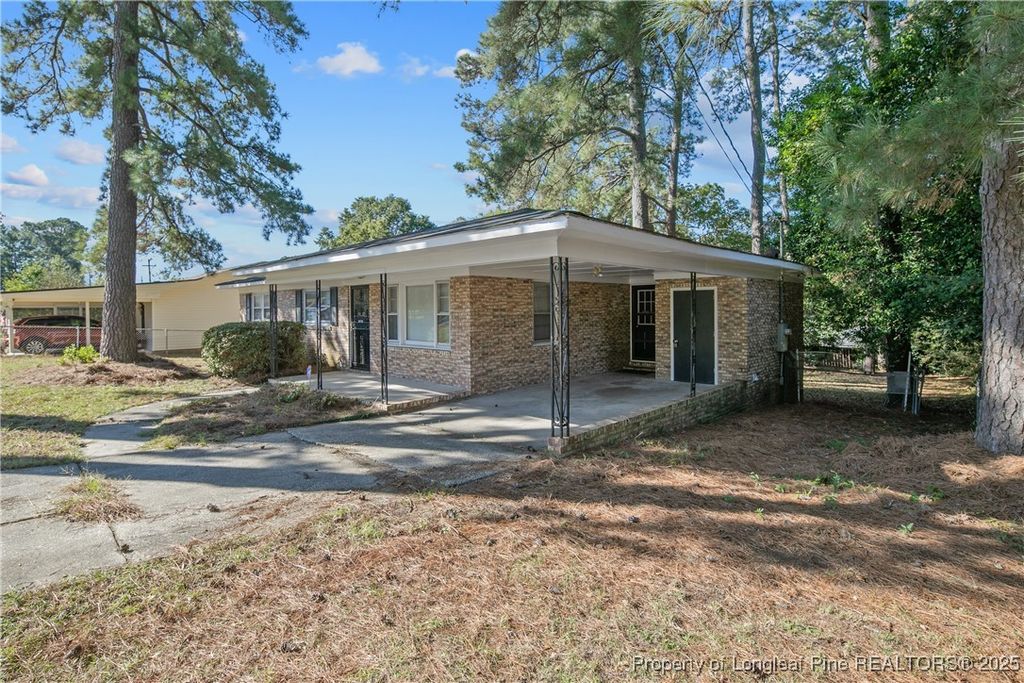 Photo of 2134 Biltmore Drive, Fayetteville, NC 28304 (MLS # 751985)