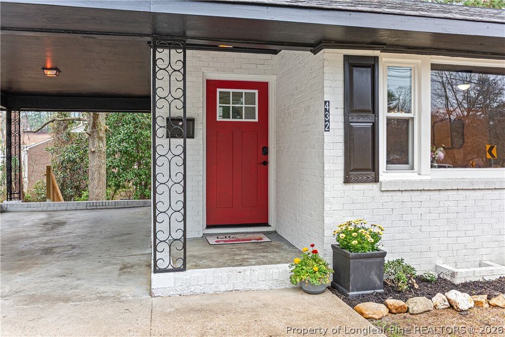 Photo of 432 McPhee Drive, Fayetteville, NC 28305 (MLS # 758474)