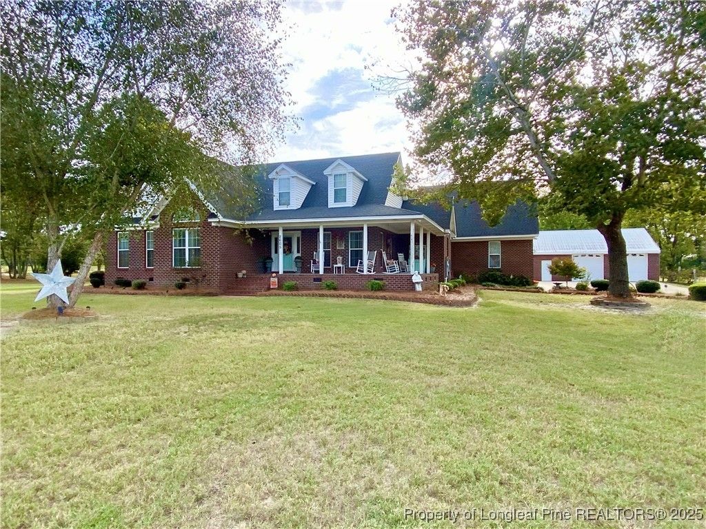 Photo of 2605 Smith Mill Road, Lumberton, NC 28358 (MLS # 751731)