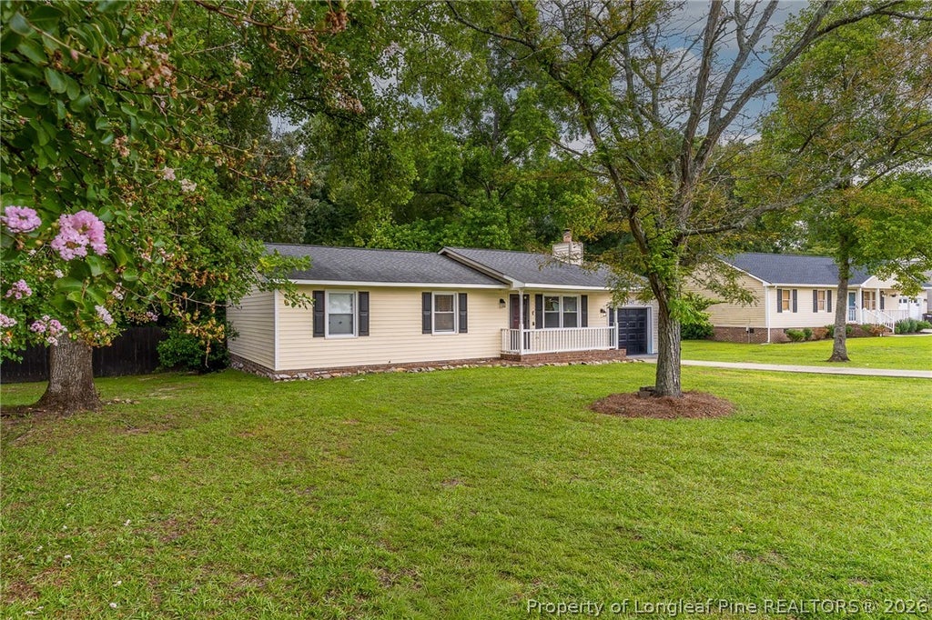 Photo of 945 Kennesaw Drive, Fayetteville, NC 28314 (MLS # 768473)