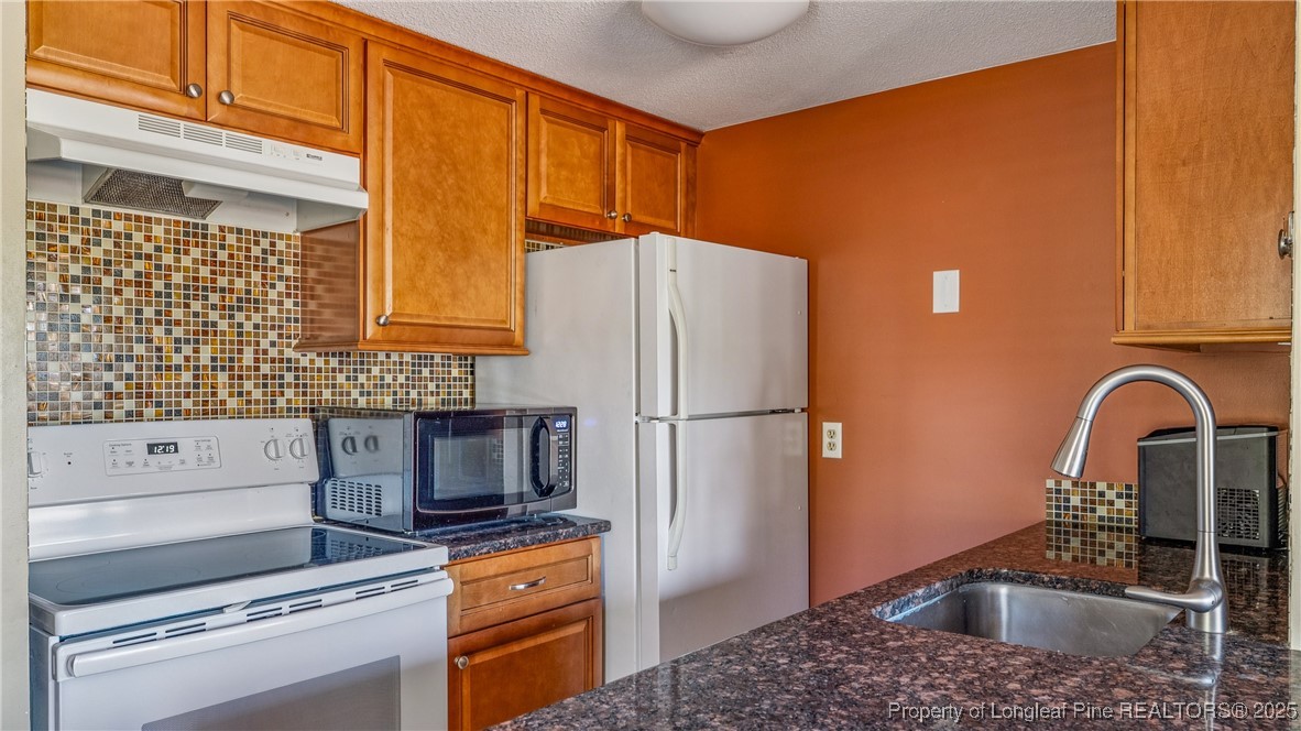 115 Beulah Hill Road N 111