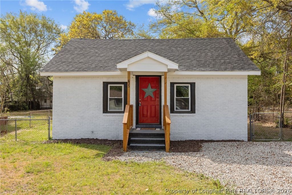 Photo of 625 Eva Circle, Spring Lake, NC 28390 (MLS # 760396)