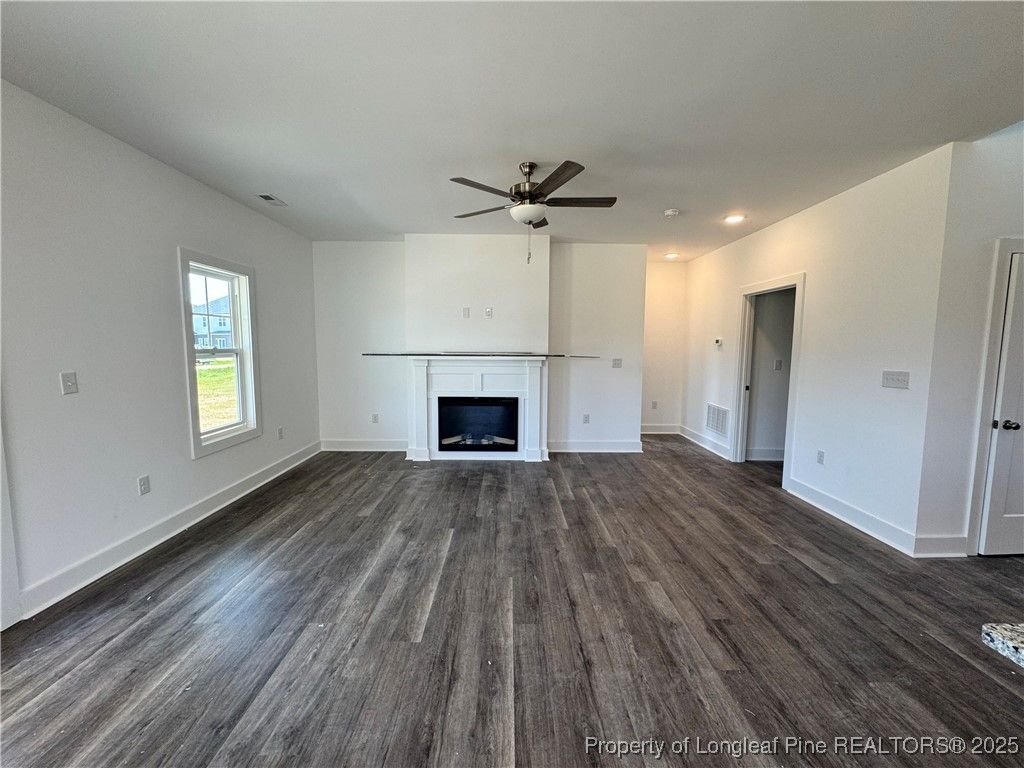 Photo of 166 Peeler Circle, Raeford, NC 28376 (MLS # 747358)