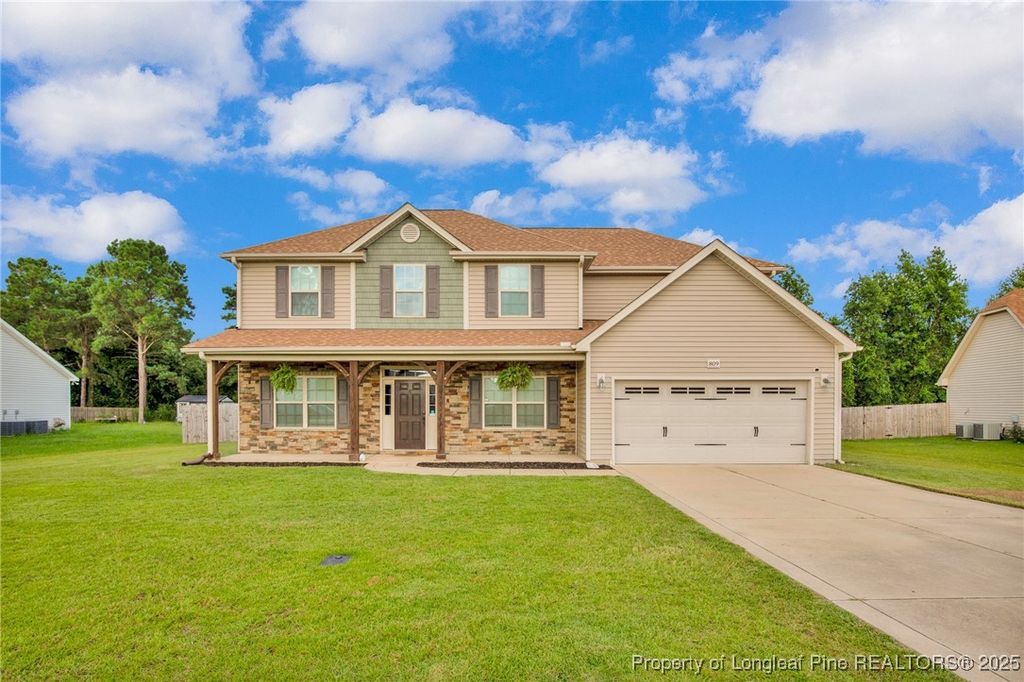 Photo of 809 Pecan Grove Loop, Hope Mills, NC 28348 (MLS # 747357)