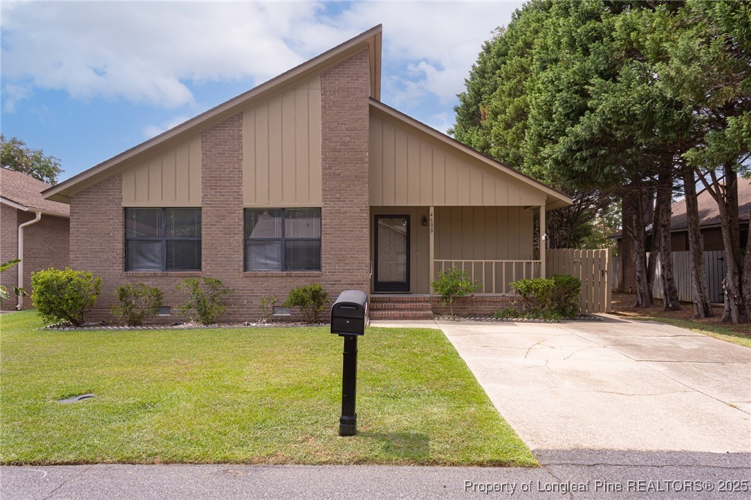 4608 Ile Court