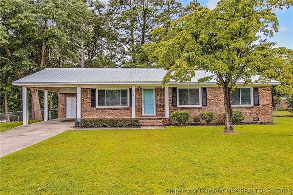 124 GOLF DR, FAYETTEVILLE, NC 28314 - Image 942dc50f4700bf8566d22a94c2ef8a79/3257279689
