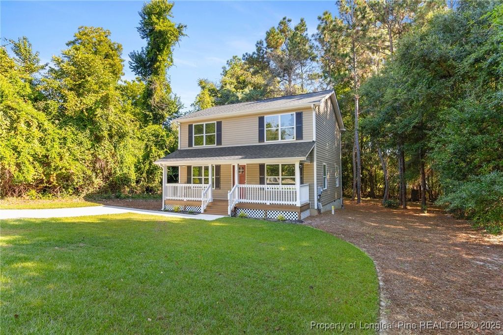 Photo of 931 W Connecticut Avenue, Southern Pines, NC 28387 (MLS # 751593)