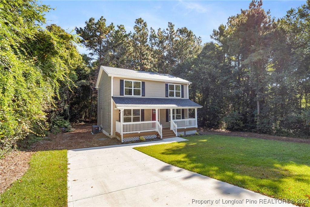 Photo of 931 W Connecticut Avenue, Southern Pines, NC 28387 (MLS # 751593)