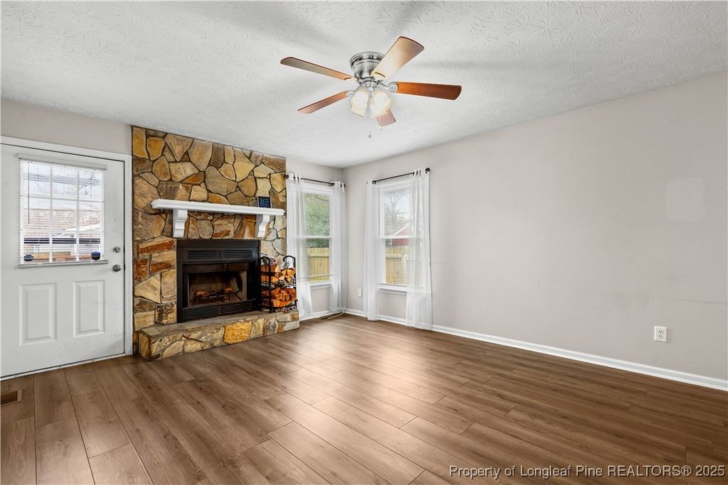 Photo of 725 Mosswood Lane, Fayetteville, NC 28311 (MLS # 753626)