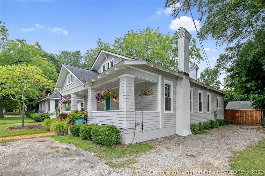 Photo of 1410 Morganton Road, Fayetteville, NC 28305 (MLS # 767158)