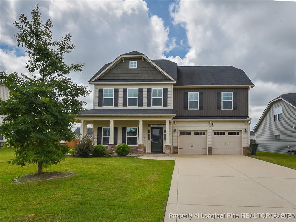 Photo of 1632 Man-O-War Drive, Hope Mills, NC 28348 (MLS # 749144)